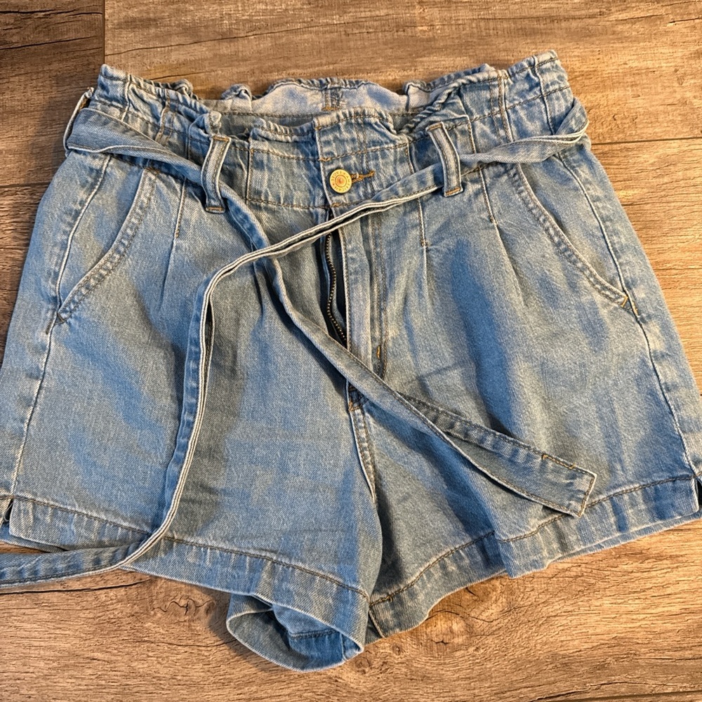 American Eagle Outfitters Blue Jean Shorts with Tie Belt